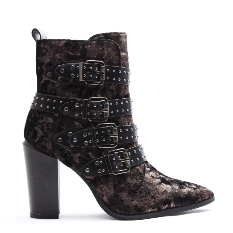 Botines con 4 cinturones con tacon