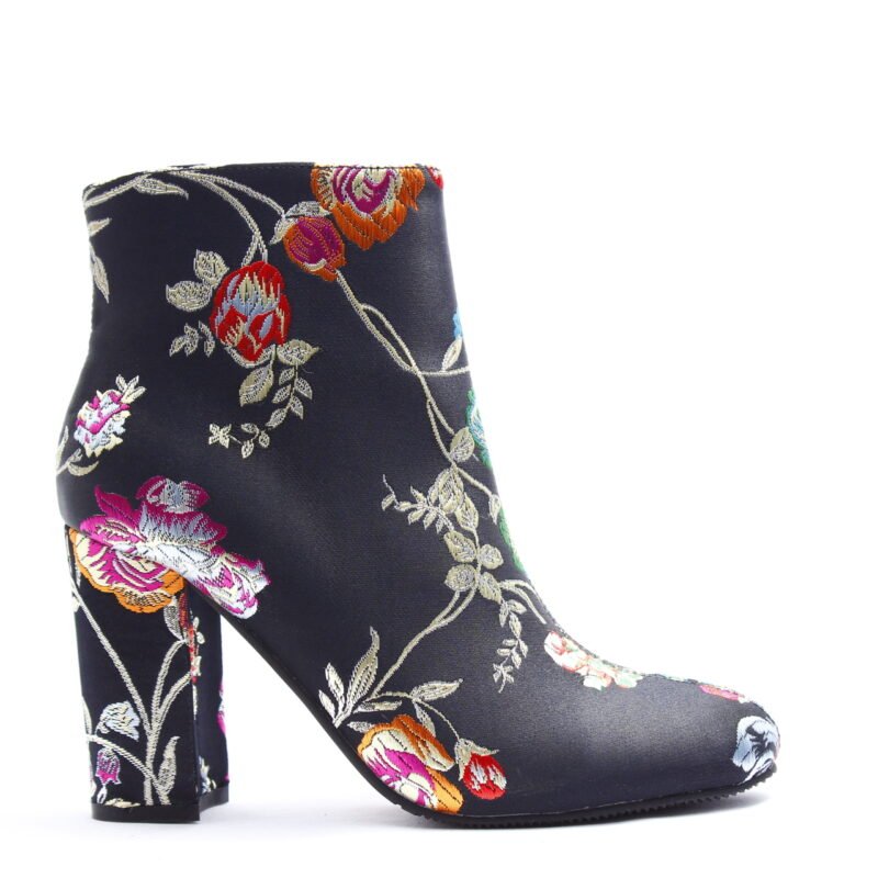 Botines con flores con tacón