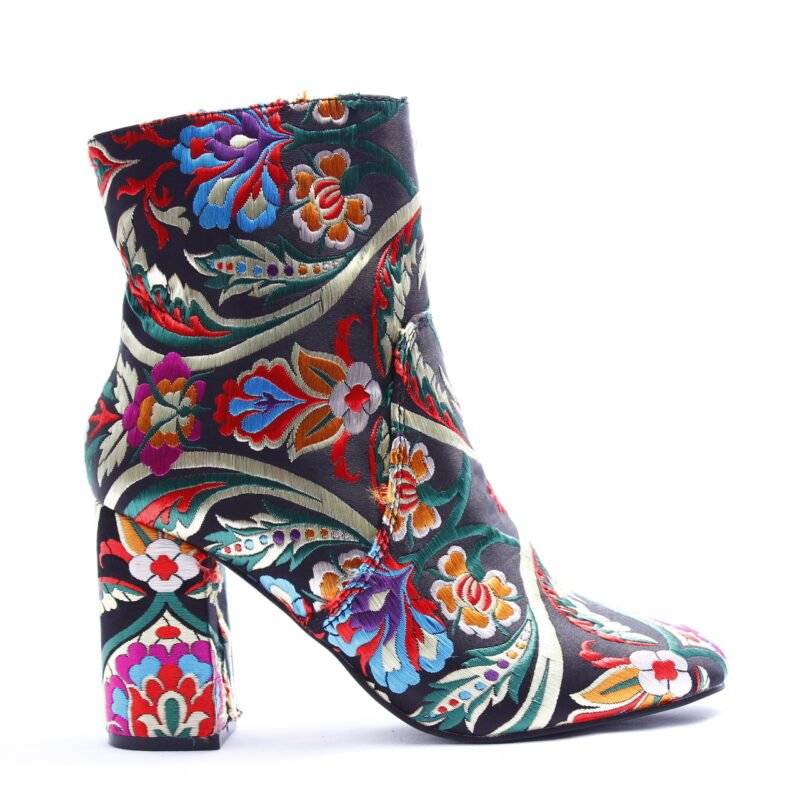Botines bordado con tacón