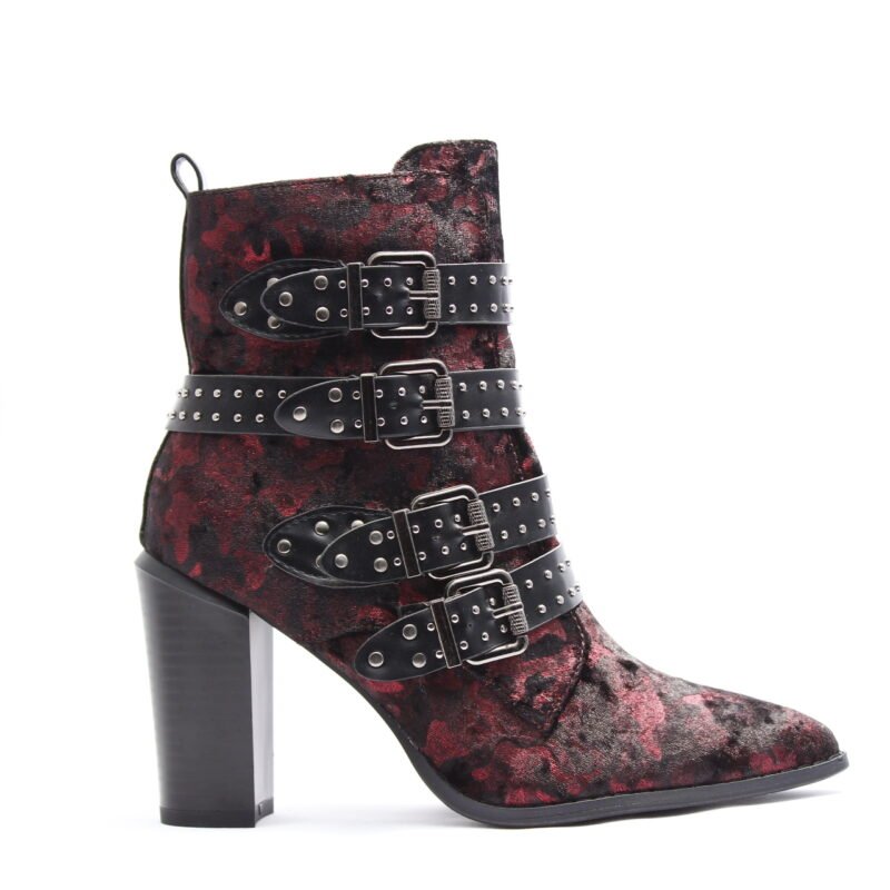 Botines con 4 cinturones con tacón