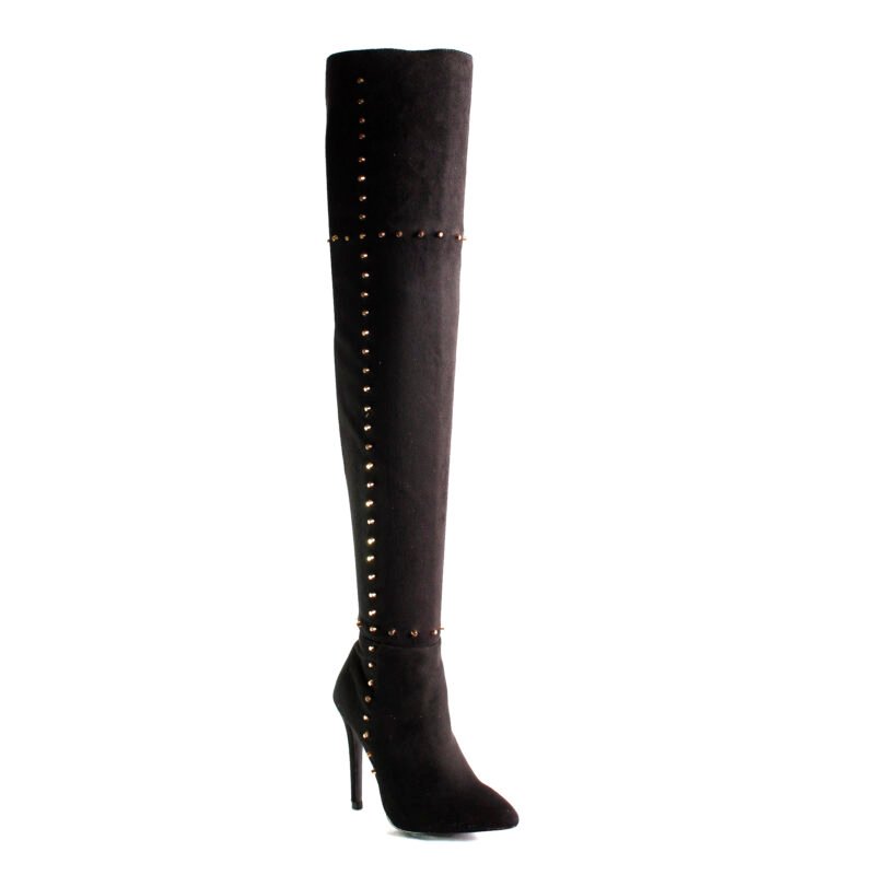 Botas altas con tachuelas con tacón