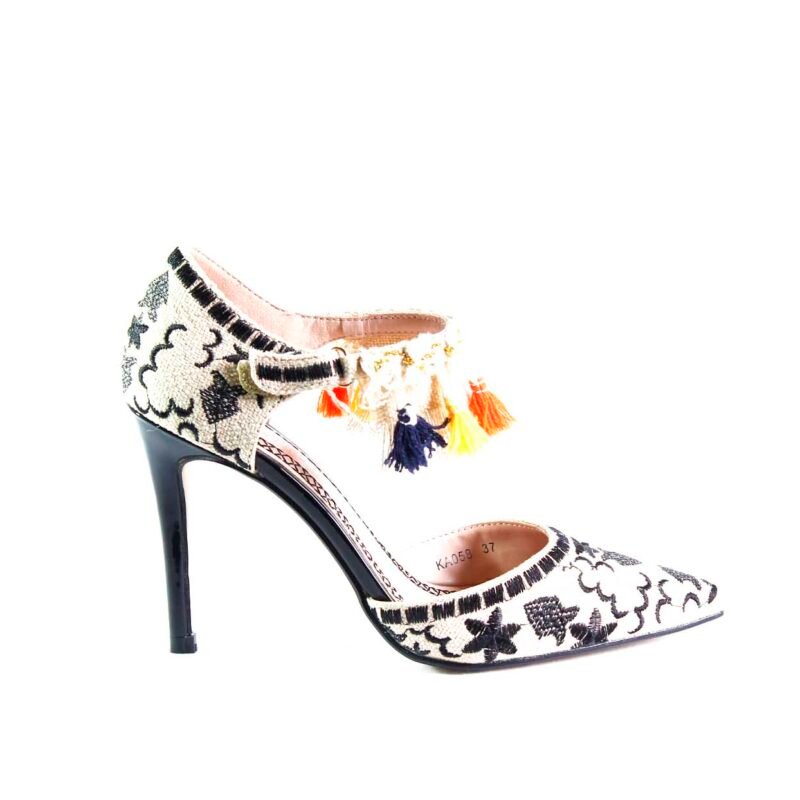 Zapatos con borlas de colores con tacón