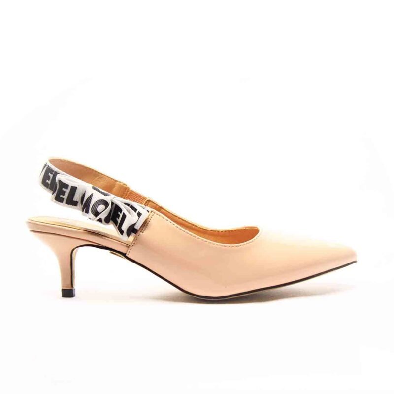 Zapatos abiertos con tacón