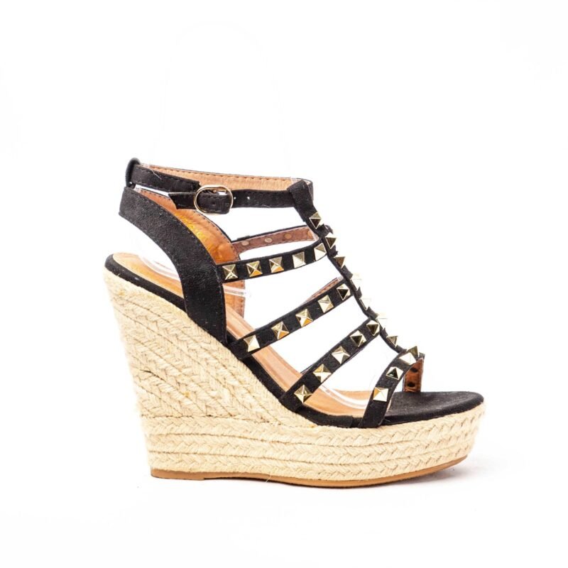 Cuñas con tachuelas