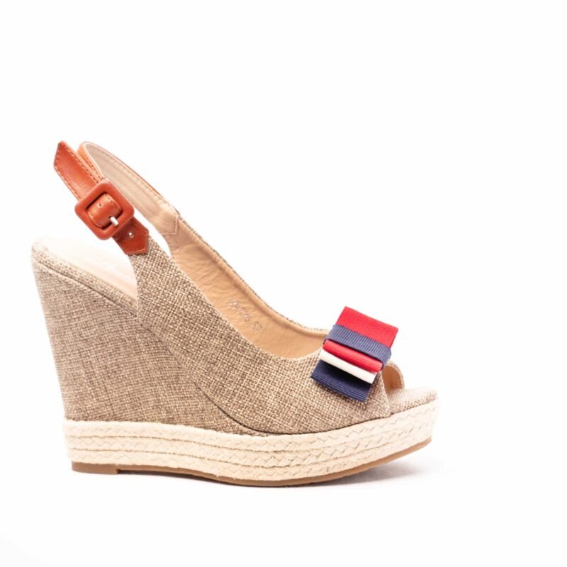 Cuñas de rafia y lazo