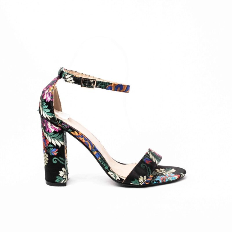 Sandalias de satén con flores con tacón