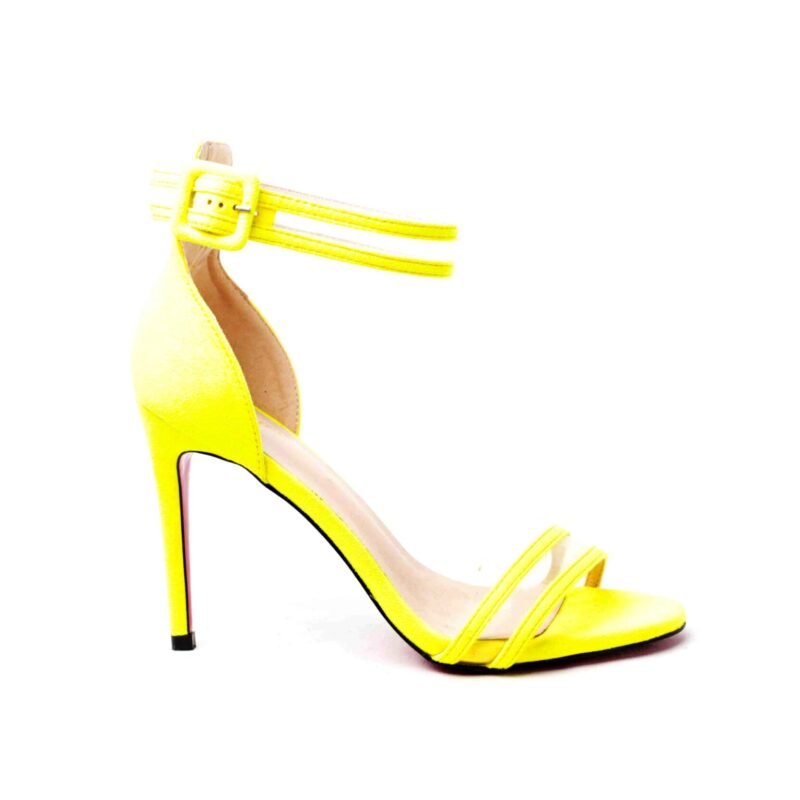 Sandalias amarillas con tacón